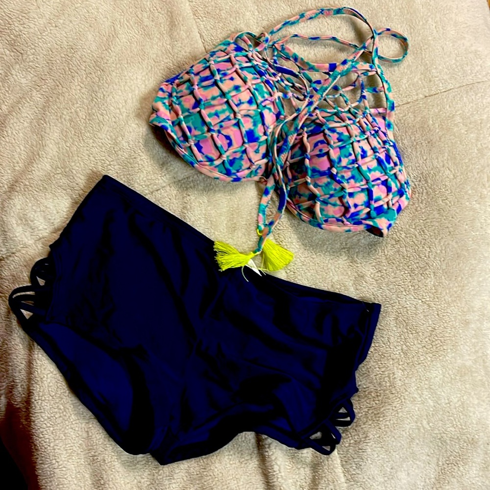 2 pc NWOT SWIMSUIT